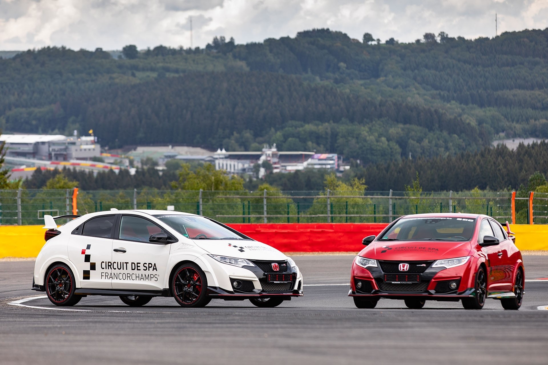 Rennstrecke von Spa-Francorchamps - Jungfernfahrten