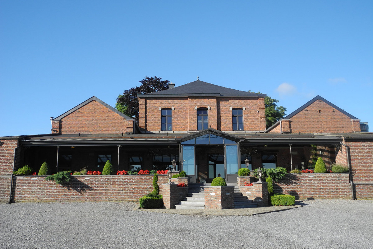 Soumagne Clos les Bruyères facade salle 2 © Clos les Bruyères