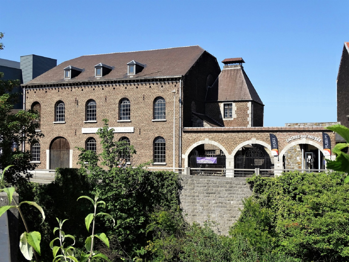 Maison de la Métallurgie et de l'Industrie de Liège - Façade extérieure