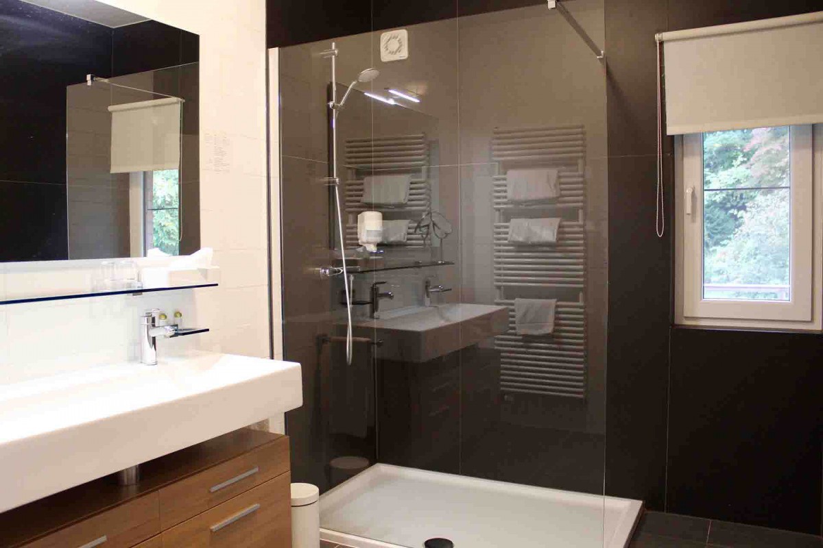 Golf Henri-Chapelle - Chambre - Salle de bain