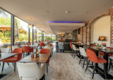 09 Hotel Van der Valk Verviers - Verviers - Intérieur - Restaurant - Vue vers l'exétrieur © Emmanuel Laurent