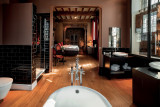 Hôtel Van der Valk Sélys Liège - Liège - Intérieur - Classic King - Suite 15 historique - Salle de bain - © Charlotte Princen Hôtel Van der Valk Sélys Liège - Liège - Intérieur - Classic King - Suite 15 historique - Salle de bain
