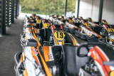Karting Spa-Francorchamps - Stavelot - File de karts