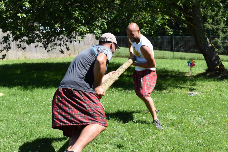 Weventures - Highland Games - Duel